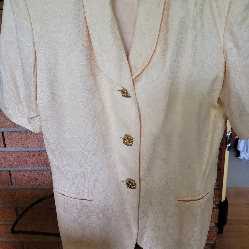 Vintage Amanda Smith short sleeve suit pale yellow